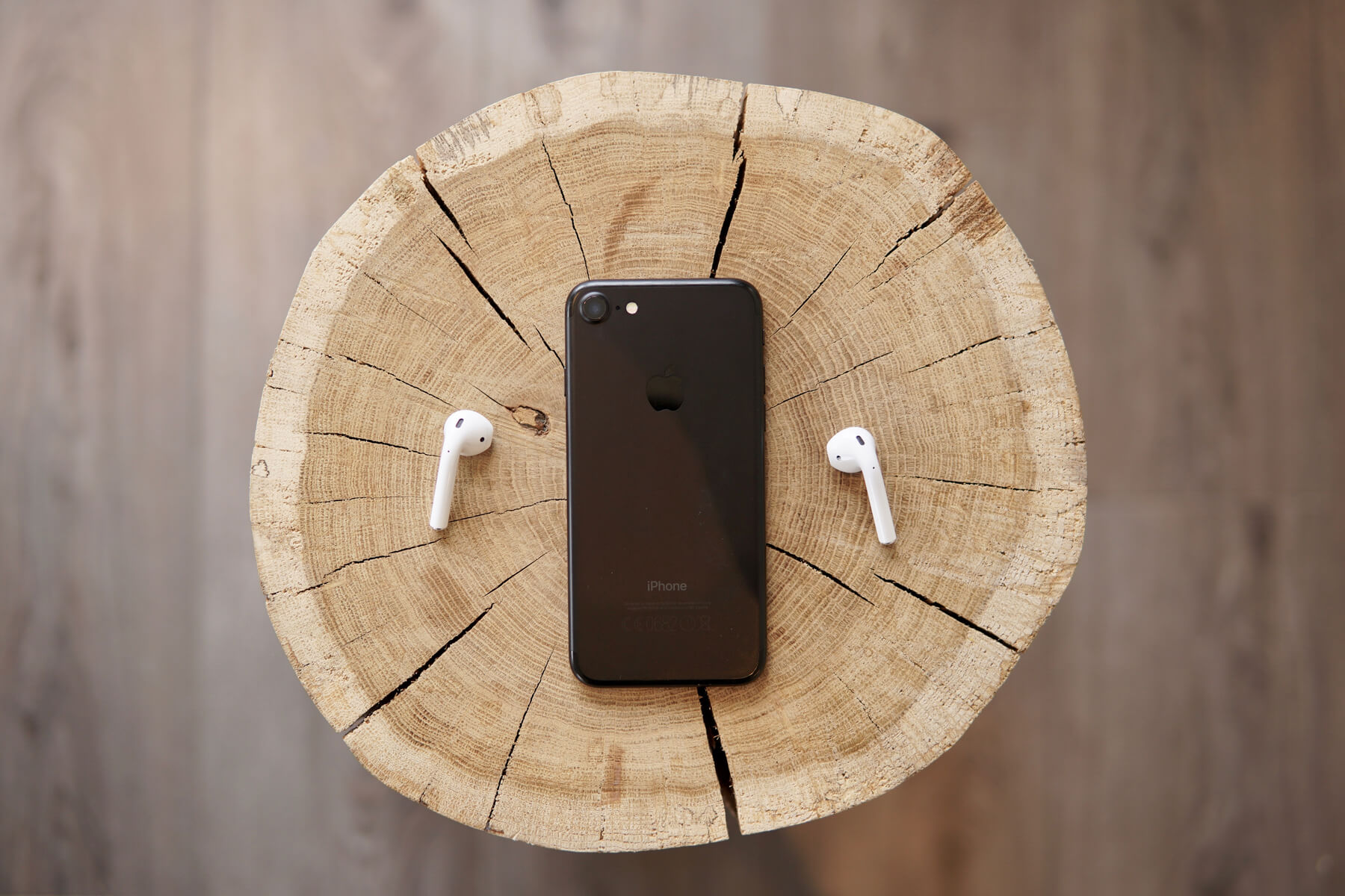 Air Pods Pro with Wireless Charging Case